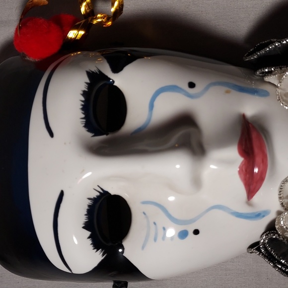 Vintage Hand Painted Ceramic Carnival Face Mask - Picture 4 of 7